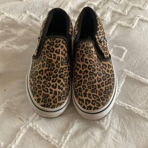 Kids leopard cheetah animal print slip on stacked platform vans 🐆